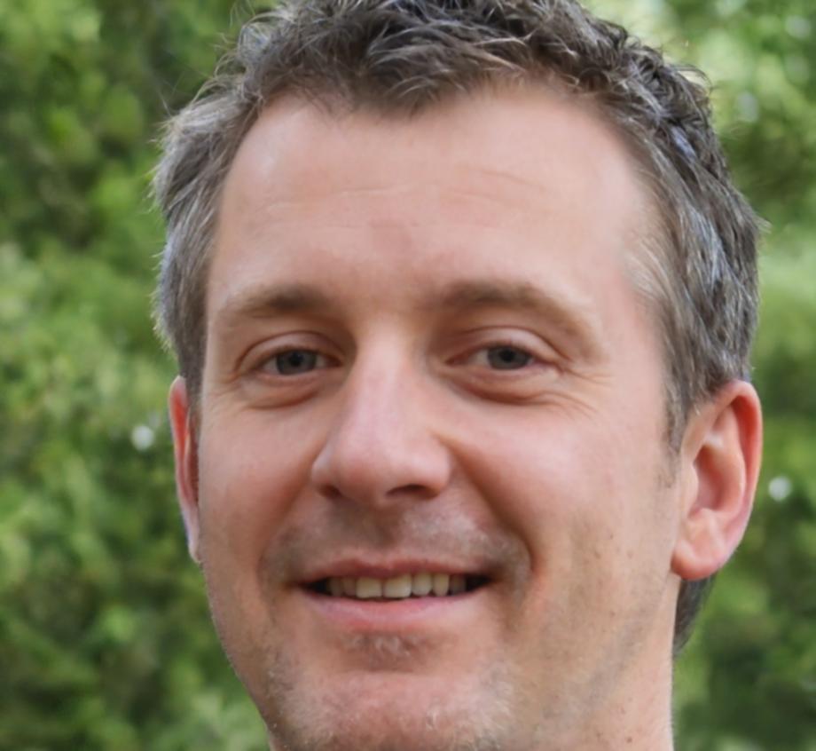 Raúl Mendoza, Director de Formación de xerionaviro
